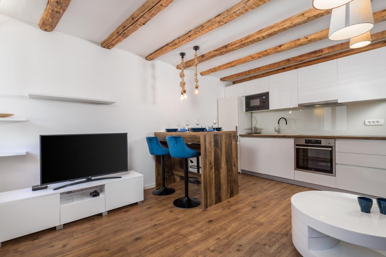Central Apartments Dalmatina Rijeka Eksteriør billede
