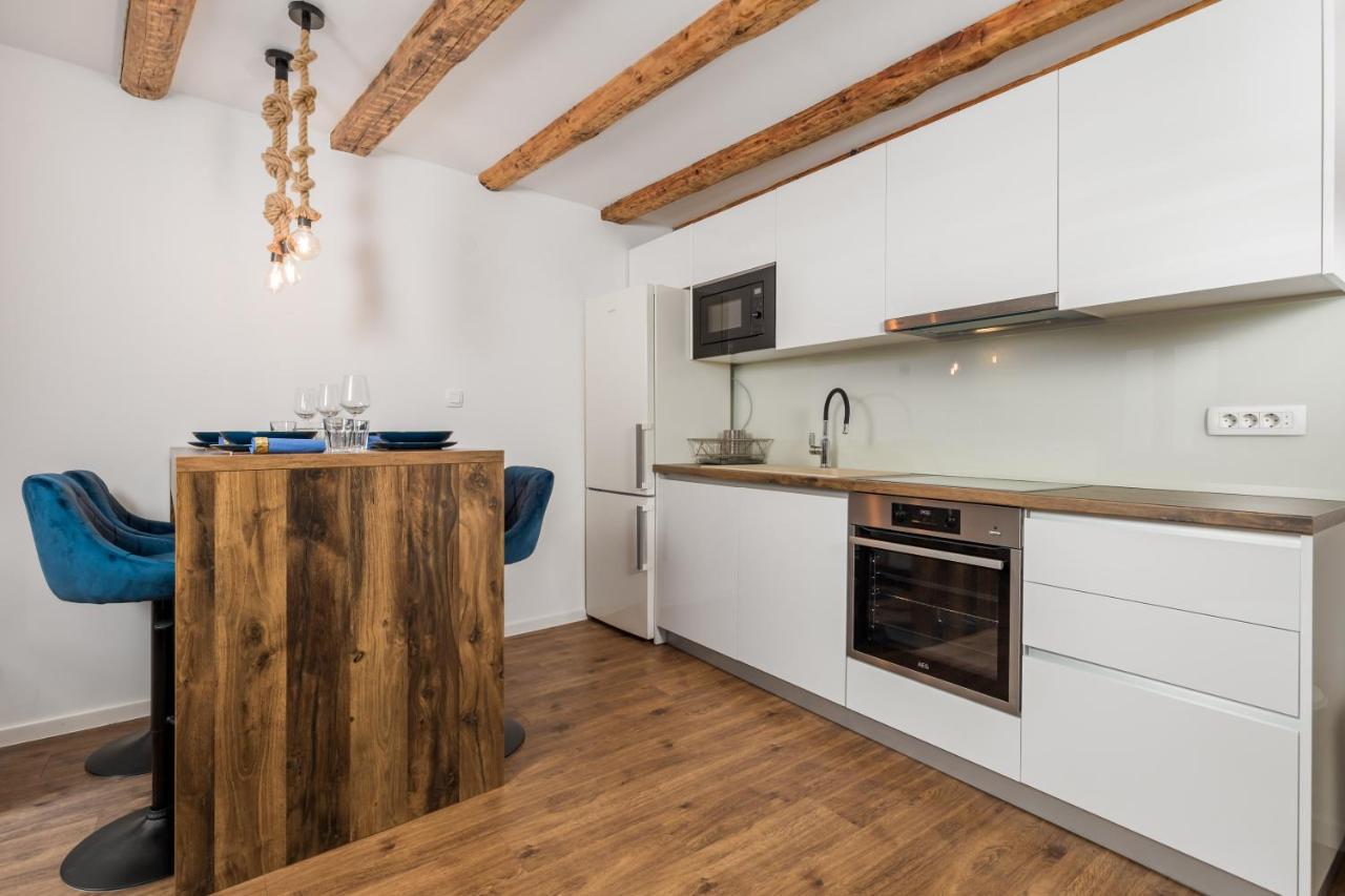 Central Apartments Dalmatina Rijeka Eksteriør billede