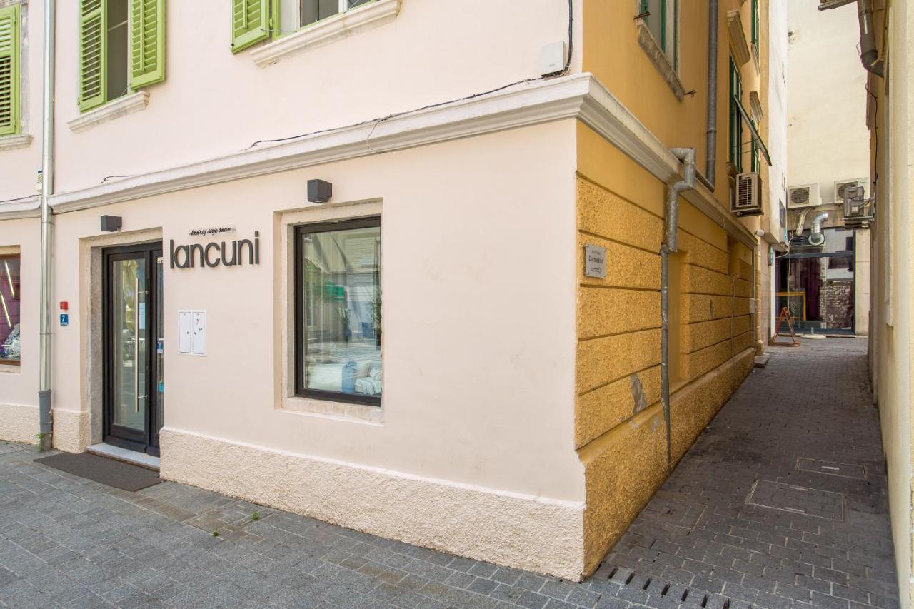 Central Apartments Dalmatina Rijeka Eksteriør billede