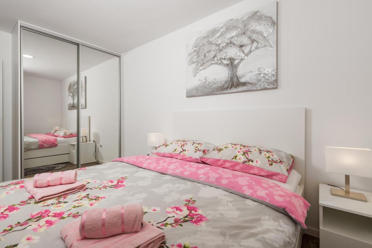 Central Apartments Dalmatina Rijeka Eksteriør billede